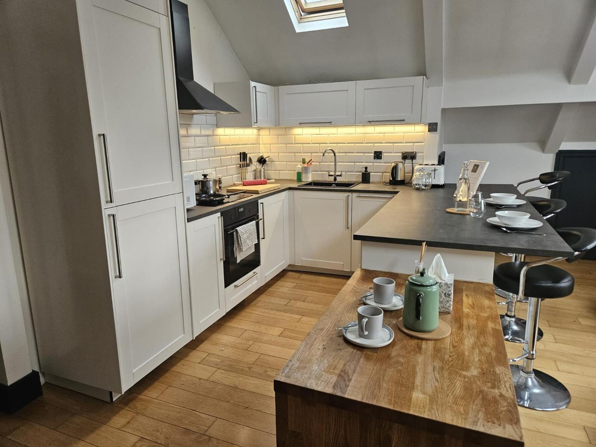 2 Bedroom City Centre Penthouse Loft Apartment Liverpool Exterior foto