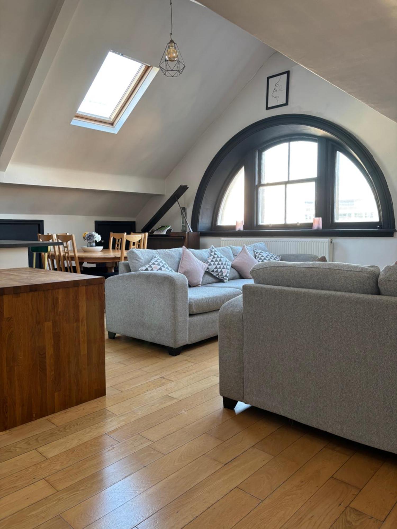 2 Bedroom City Centre Penthouse Loft Apartment Liverpool Exterior foto